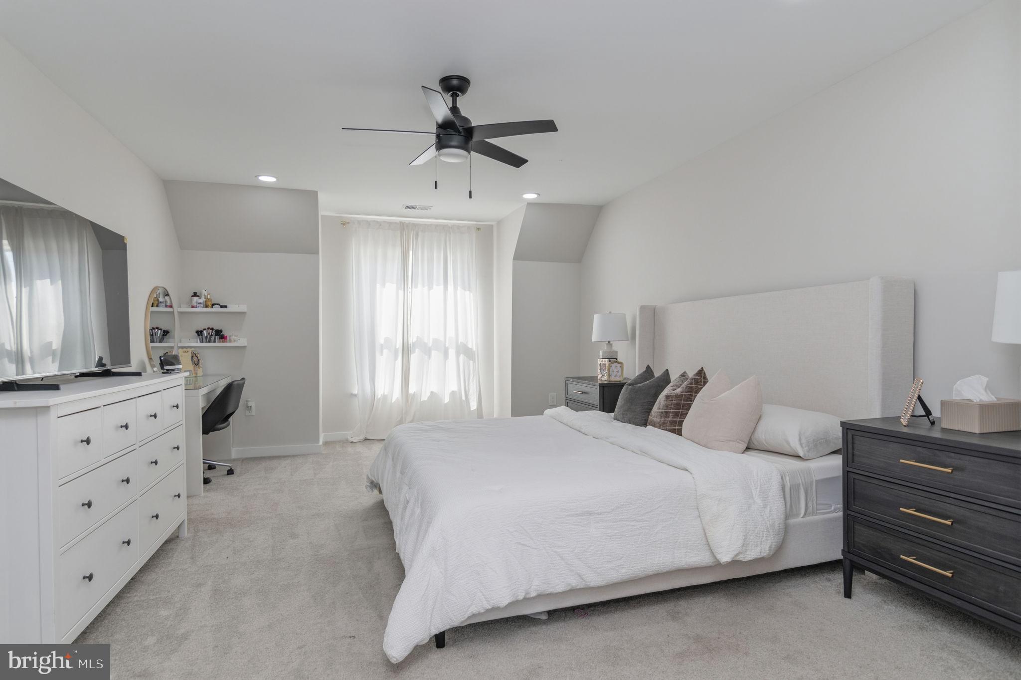 211 North Hammonds Ferry Road Linthicum Heights, MD 21090 - Photo 17 of 41 Primary Suite