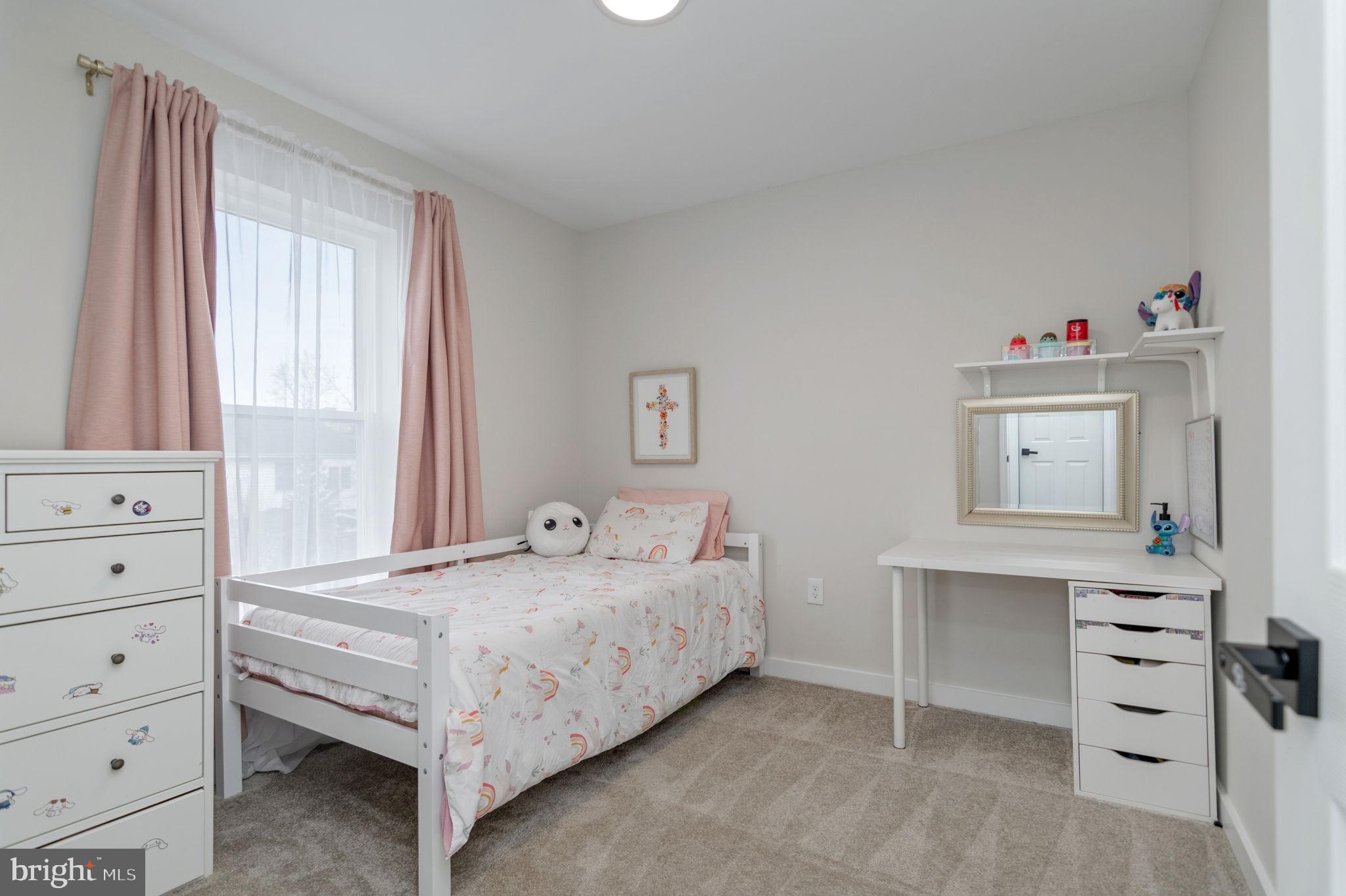 211 North Hammonds Ferry Road Linthicum Heights, MD 21090 - Photo 27 of 41 4th bedroom