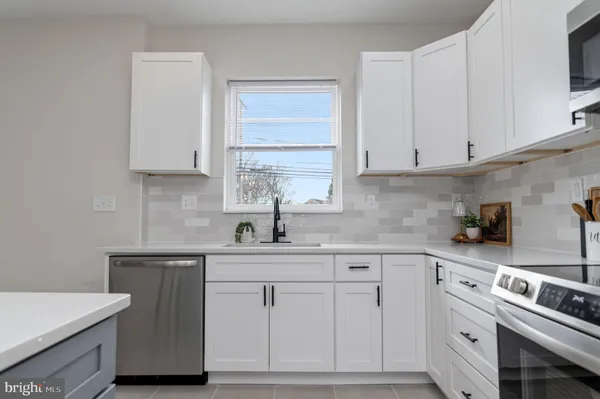 $595,000 | 211 North Hammonds Ferry Road, Linthicum Heights, MD 21090