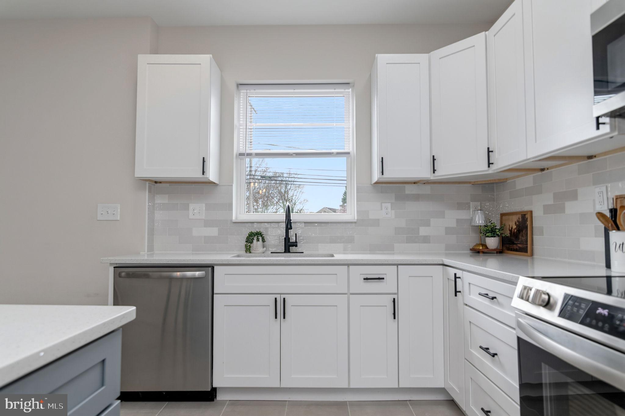 211 North Hammonds Ferry Road Linthicum Heights, MD 21090 - Photo 9 of 41 quartz countertops