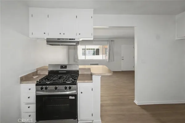 $2,675 | 1010 East 32nd Street, Unit B, Signal Hill, CA 90755