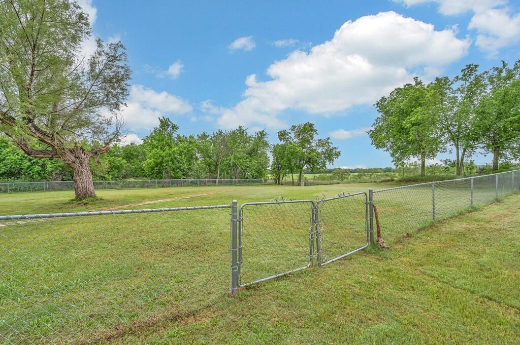 11520 China Spring Road Waco, TX 76708 - Photo 20 of 39