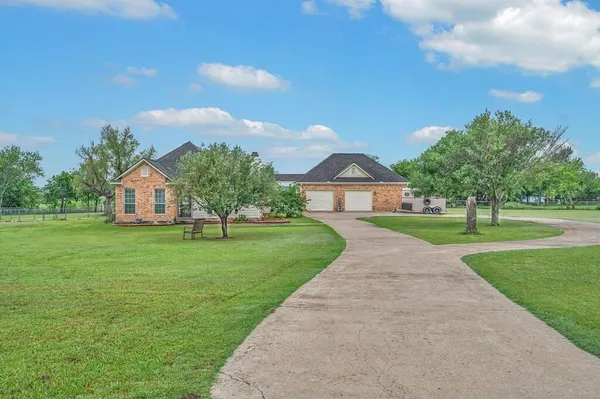 $395,000 | 11520 China Spring Road, Waco, TX 76708