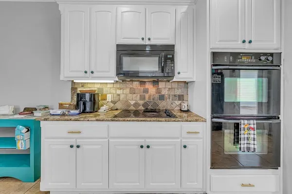 $395,000 | 11520 China Spring Road, Waco, TX 76708