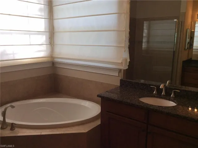 $1,089,700 | 291 Saddlebrook Lane, Naples, FL 34110