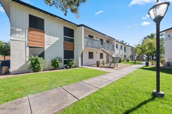 $832 | 2222 West Beardsley Road, Unit 1, Phoenix, AZ 85027