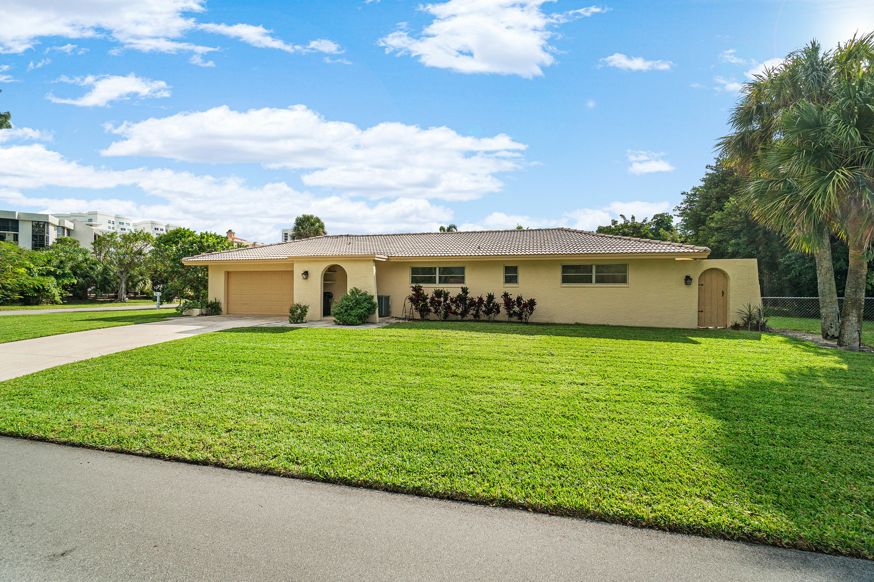 1901 Banyan Road Boca Raton, FL 33432 - Photo 2 of 40 001-1901BanyanRd-BocaRaton-FL-full
