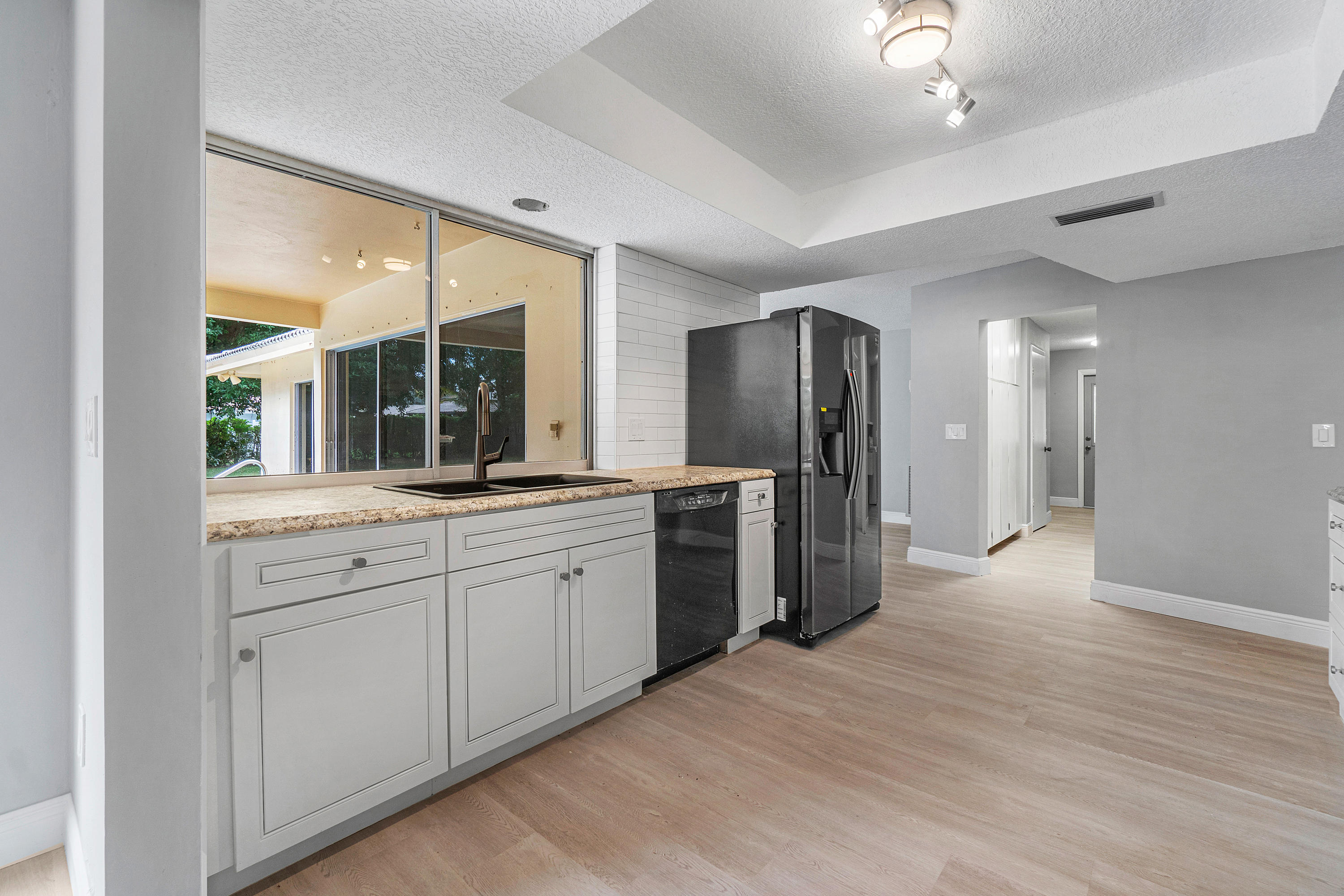 1901 Banyan Road Boca Raton, FL 33432 - Photo 10 of 40 016-1901BanyanRd-BocaRaton-FL-full