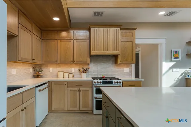 $1,100,000 | 18248 Crows Ranch Road, Salado, TX 76571