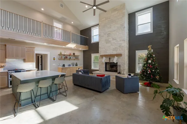 $1,100,000 | 18248 Crows Ranch Road, Salado, TX 76571