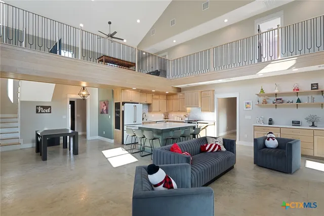 $1,100,000 | 18248 Crows Ranch Road, Salado, TX 76571