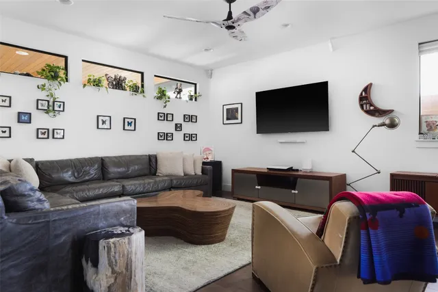 $4,200 | 4420 Mt Vernon Drive, Unit A, Austin, TX 78745