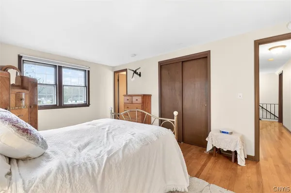 $342,000 | 4059 Pawnee Drive, Liverpool, NY 13090