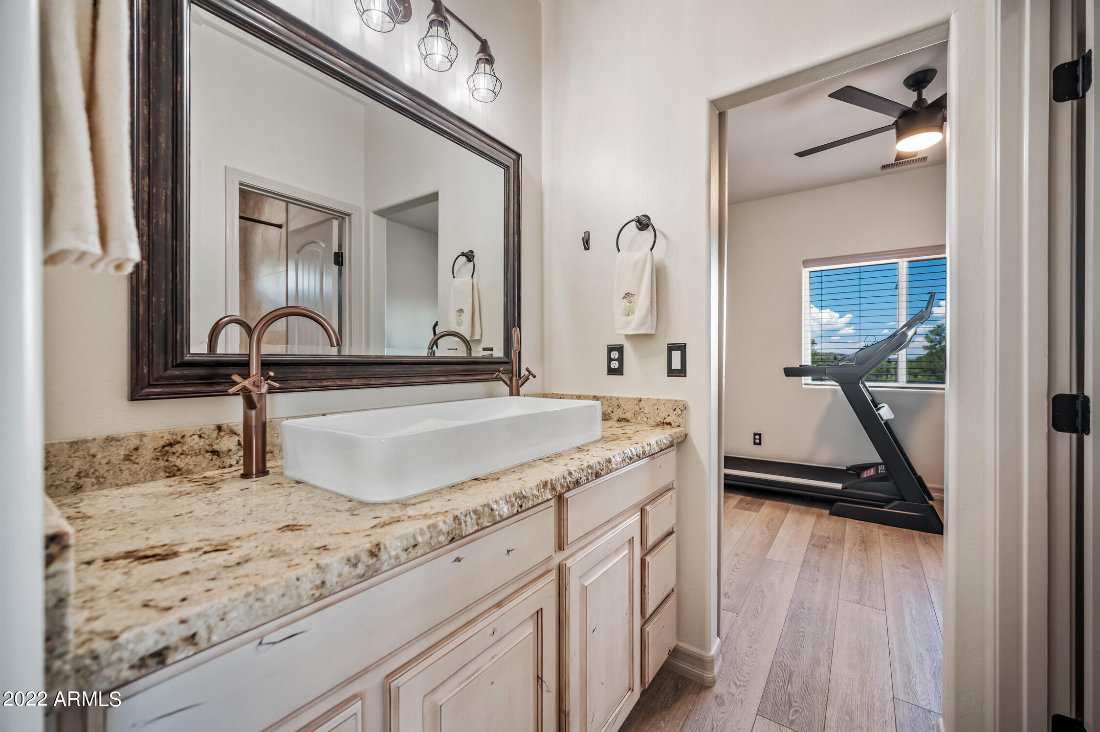 1409 East Graham Rnch Trail Payson, AZ 85541 - Photo 40 of 102 Jack & Jill Bathroom (1)