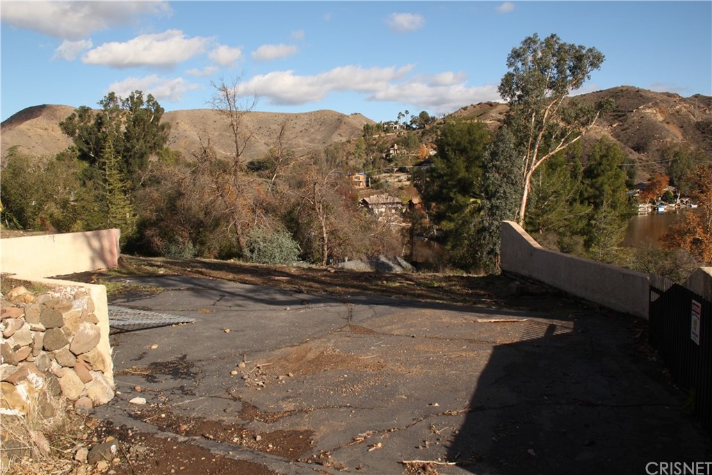 2480 Highpoint Drive Agoura Hills, CA 91301 - Photo 6 of 9 a view of outdoor space and street view