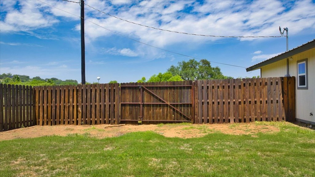 1211 Collins Street Mason, TX 76856 - Photo 23 of 24