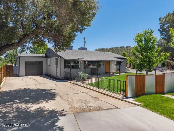 $574,999 | 305 Robinson Drive, Prescott, AZ 86303