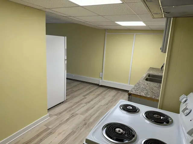 $1,650 | 5 Central Square, Unit 1, Troy, NH 03465