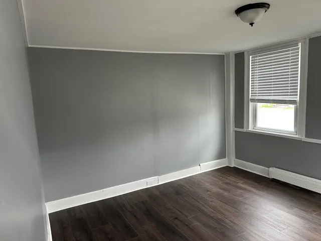 $1,650 | 5 Central Square, Unit 1, Troy, NH 03465