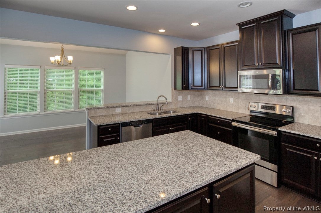 35 Nightingale Road Hampton, VA 23666 - Photo 10 of 34 Gallery Image 10