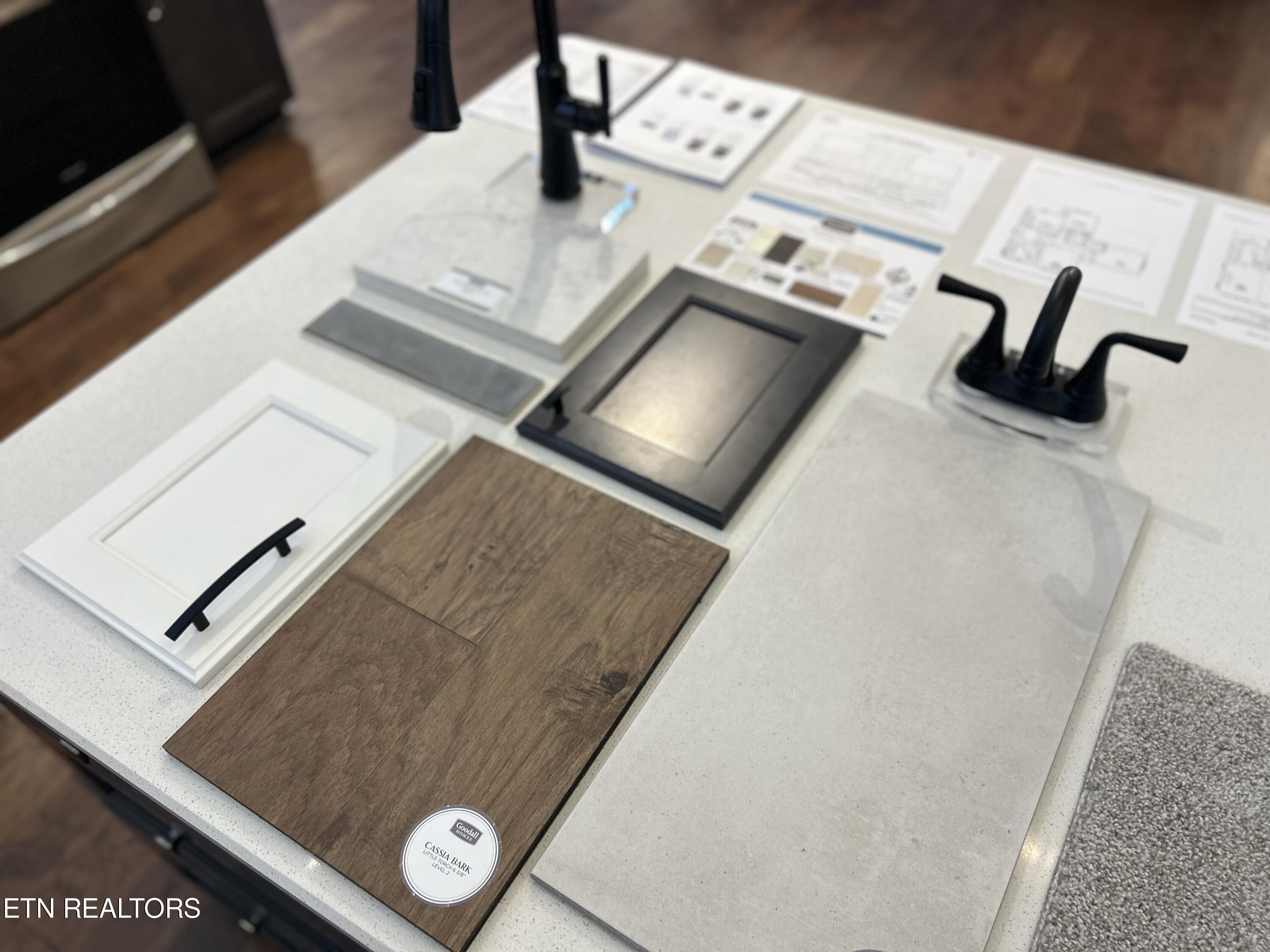 1310 Vale View Road Knoxville, TN 37922 - Photo 3 of 7 IMG_6958
