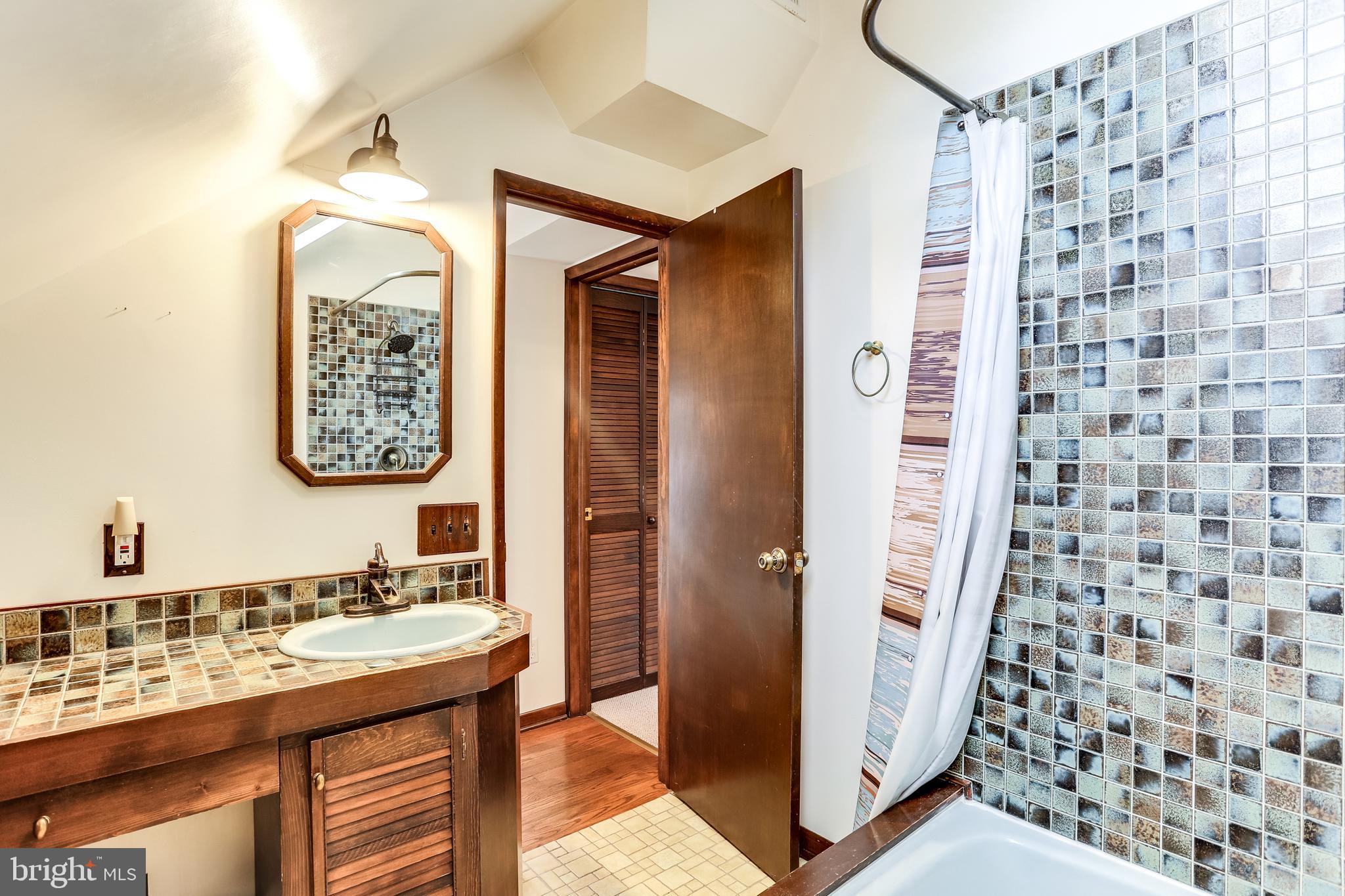1680 Twickenham Road Pasadena, MD 21122 - Photo 20 of 44 Full Bath