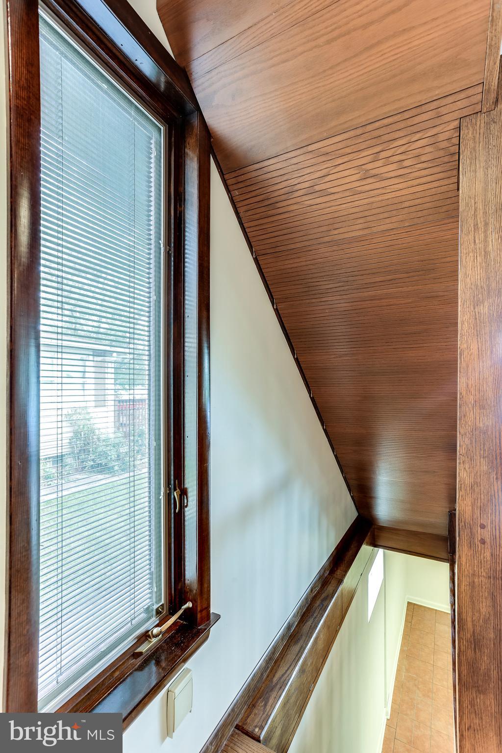 1680 Twickenham Road Pasadena, MD 21122 - Photo 24 of 44 Stairs to basement