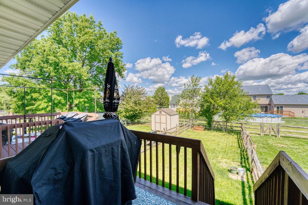 124 Vincent Circle Middletown, DE 19709 - Photo 15 of 19 a view of a balcony with an outdoor space