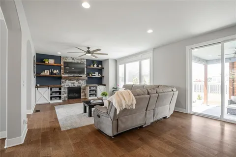 $660,000 | 16972 South Hunter Street, Olathe, KS 66062