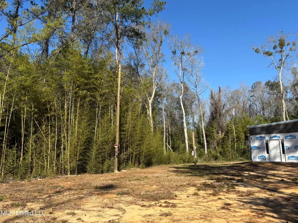 $175,000 | 26460 Billy Hinton Road, Lucedale, MS 39452