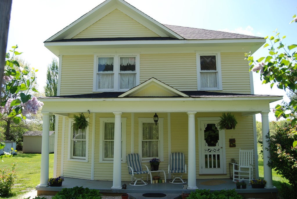 136 Grassy Meadows Road Alderson, WV 24910 - Photo 1 of 17 Front View