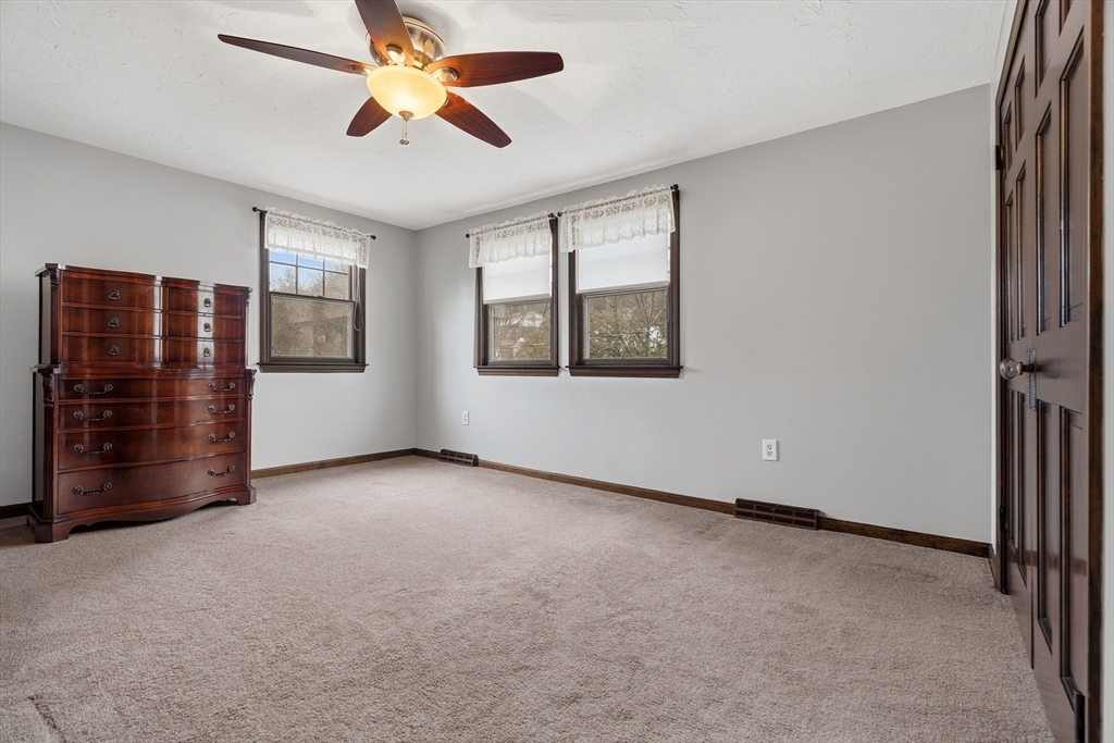 69 Jennings Road Waltham, MA 02451 - Photo 14 of 23 Gallery Image 14