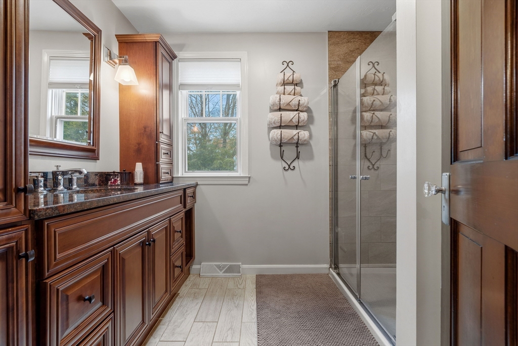 69 Jennings Road Waltham, MA 02451 - Photo 15 of 23 Gallery Image 15