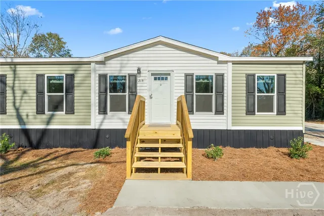 $279,000 | 215 Orchard Road, Ellabell, GA 31308
