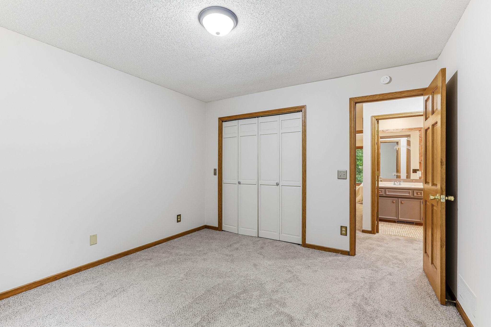 4211 Redding Ridge Drive Minnetonka, MN 55345 - Photo 24 of 46