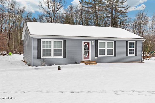 $350,000 | 40 2nd Dyke Road, Sand Lake, NY 12018