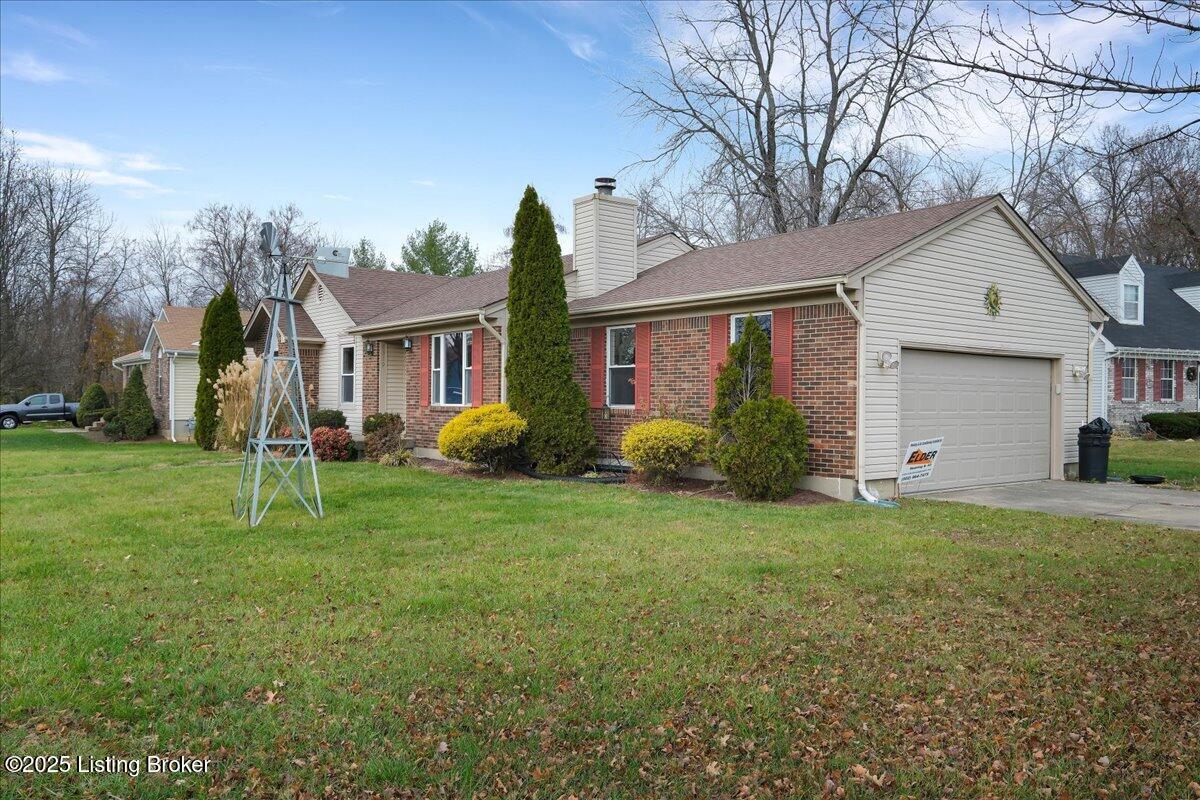 8319 Silver Fox Road Louisville, KY 40291 - Photo 2 of 34 02-8319 Silver Fox Rd-102