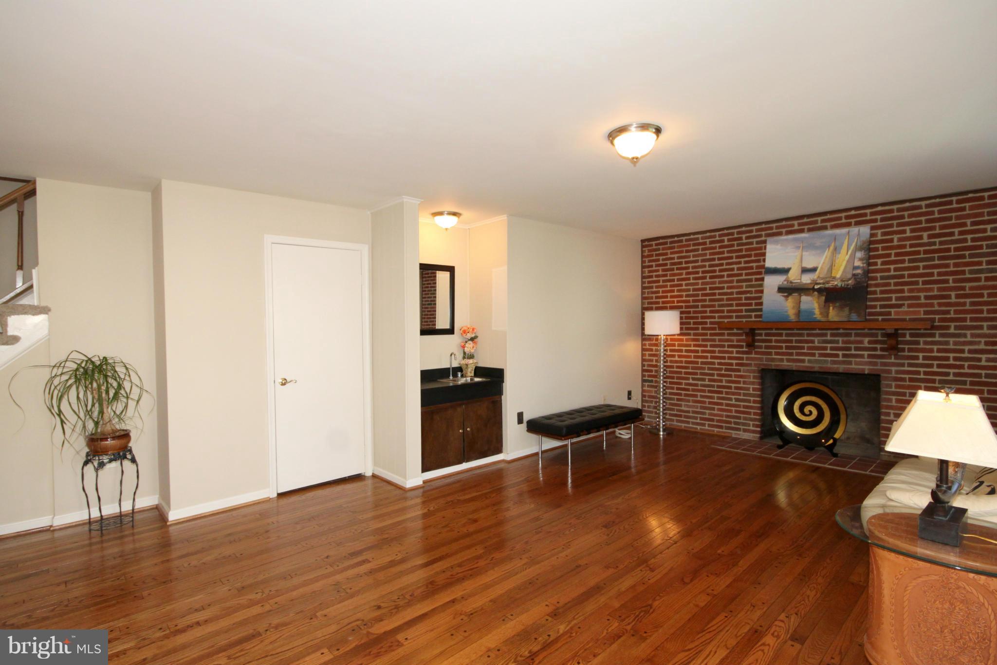 7826 Richfield Road Springfield, VA 22153 - Photo 14 of 30 Family Room