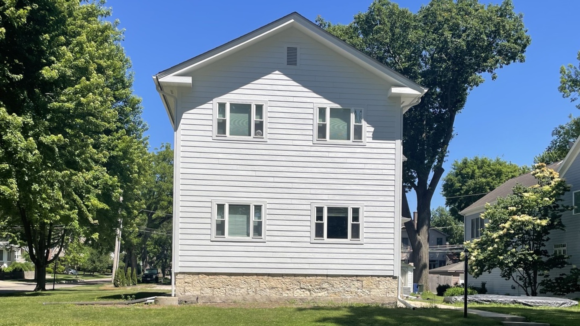632 North Center Street, Unit 2W Naperville, IL 60563 - Photo 2 of 12