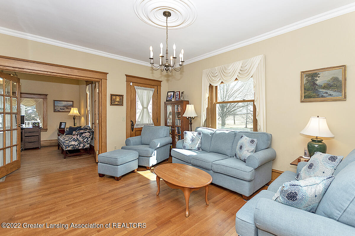 5694 South Dewitt Road St. Johns, MI 48879 - Photo 7 of 33 07