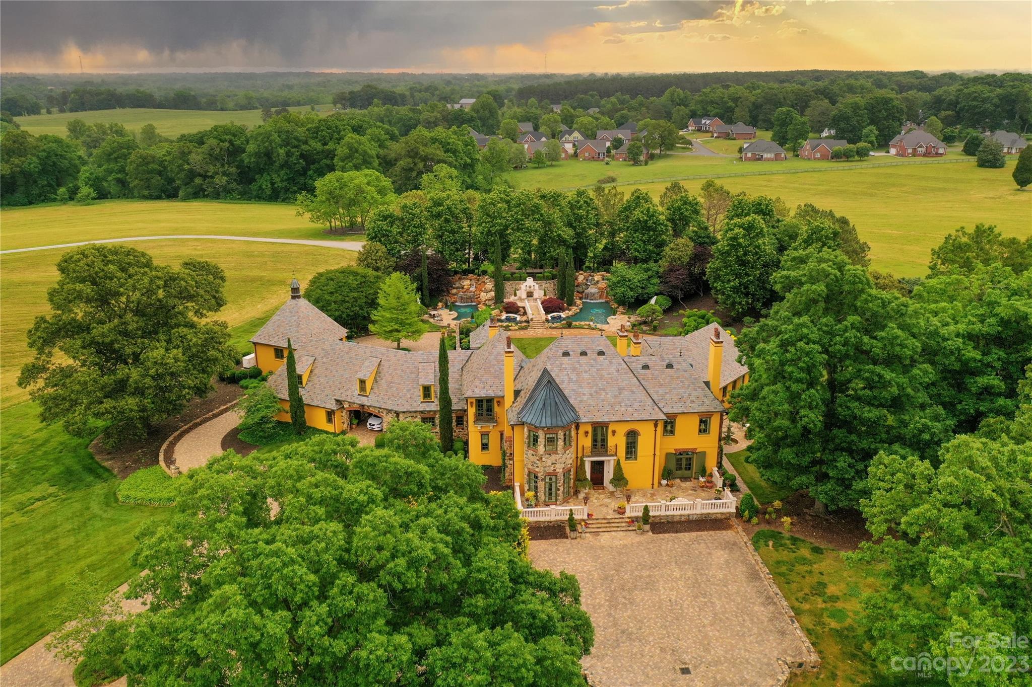 527 Whitaker Road Shelby, NC 28152 - Photo 1 of 48 Gallery Image 1