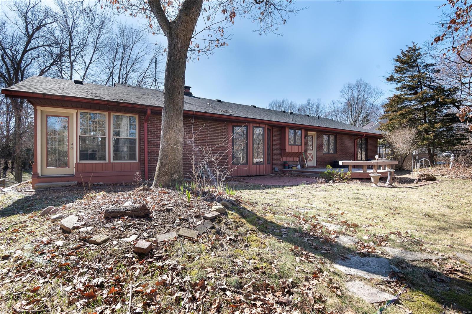 2015 Raintree Trail Collinsville, IL 62234 - Photo 34 of 35 Gallery Image 34