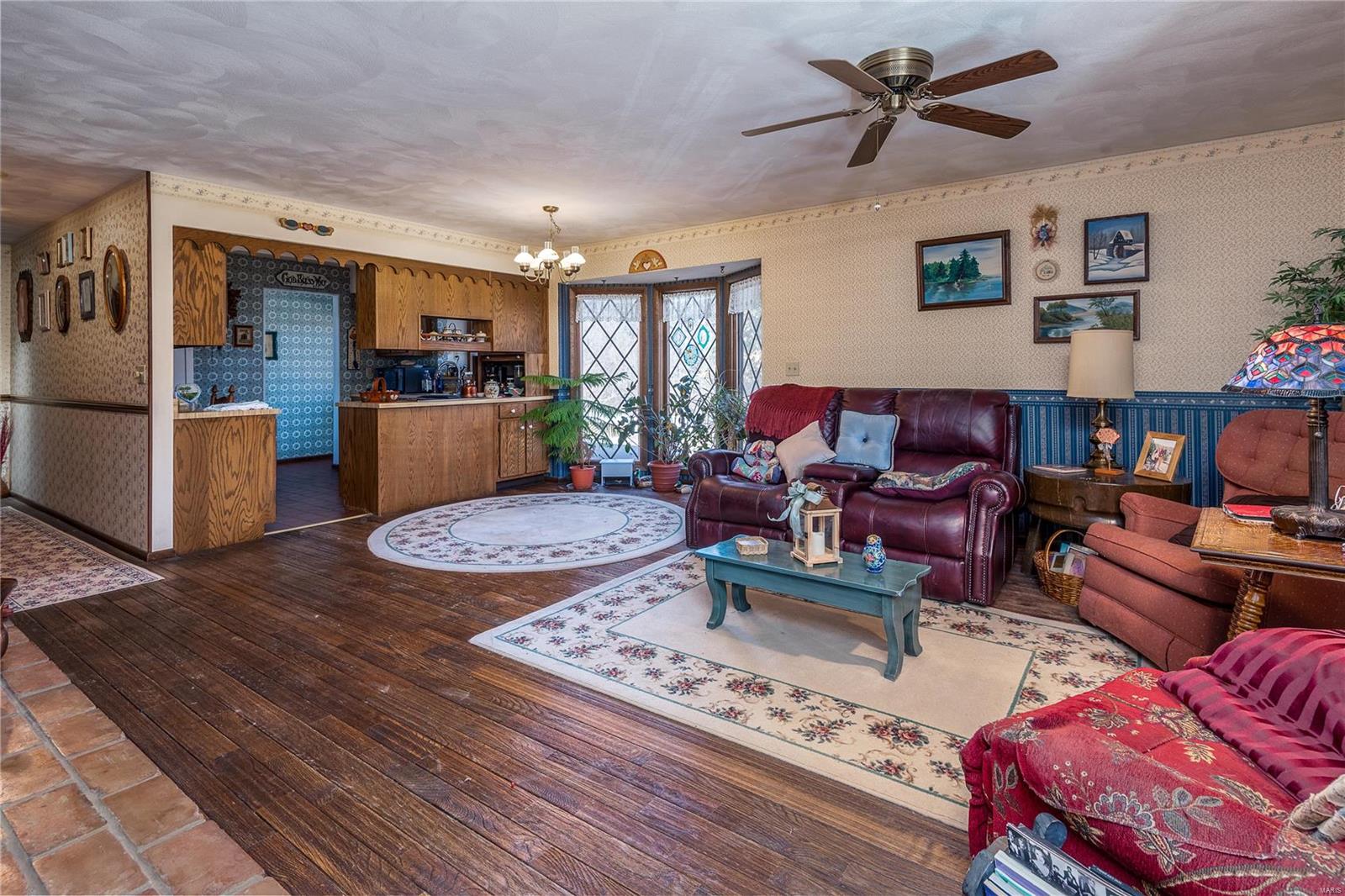 2015 Raintree Trail Collinsville, IL 62234 - Photo 8 of 35 Gallery Image 8
