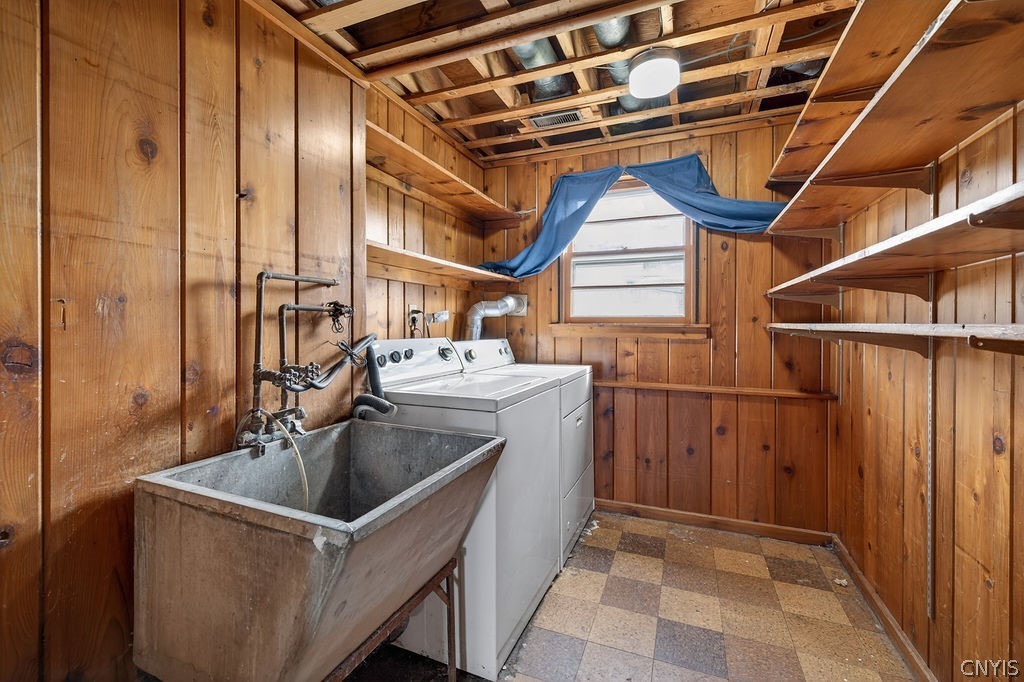 166 Terrace Way Camillus, NY 13031 - Photo 44 of 49 1st Floor Laundry Room