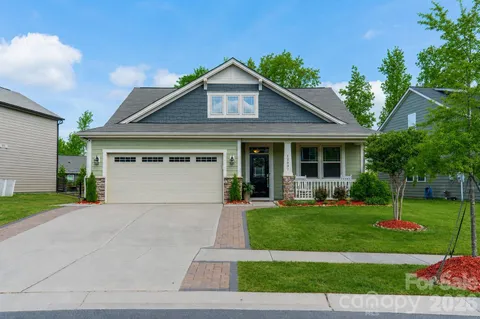 $549,900 | 12807 Heath Grove Drive, Huntersville, NC 28078