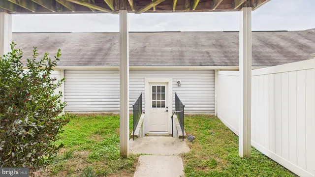 $2,950 | 5407 St Rita Drive, Waldorf, MD 20602