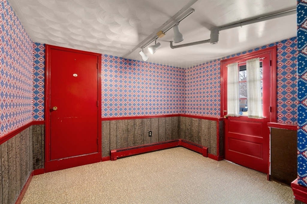 4 Jeffrey Road Canton, MA 02021 - Photo 19 of 26 a livingroom with window