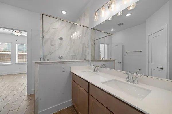 $270,000 | 5230 Big Dipper Drive, Iowa Colony, TX 77578