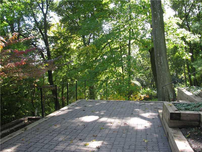 22 Standish Road Rosslyn Farms, PA 15106 - Photo 19 of 25 Patio/Deck.