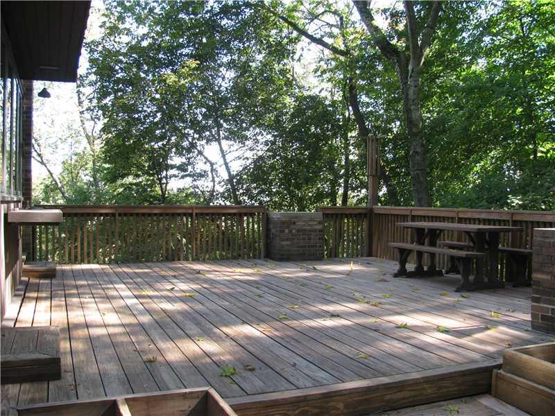 22 Standish Road Rosslyn Farms, PA 15106 - Photo 20 of 25 Patio/Deck.